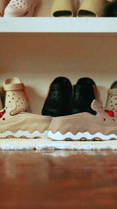 Hello Polo รองเท้าแฟชั่นผู้หญิง รองเท้าคัทชูผู้หญิง พื้นหนา กันลื่น ทนต่อการสึกหรอ อ่อนนุ่ม สะดวกสบายทุกฤดู วัสดุ EVA รุ่น HP8056