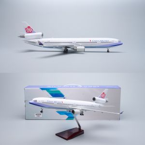 47cm China Airlines MD-11 Resin Diecast Airplane Model Kit 1/130 Scale Collectible Adult Gift with Stand for Aviation Enthusiast