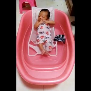 Karabl Shop ที่รองตัวอาบน้ำเด็ก ตาข่ายรองอาบน้ำทารก - ช่วยประคองตัวเด็กทารกขณะอาบน้ำ ไม่มีหมอนรอง