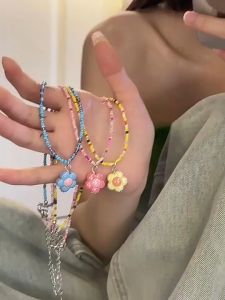 Nicedays🍒Aksesori Lucu Dopamin Kalung Manik-manik Bunga Kontras Akrilik Mode Segar Rantai Tulang Selangka Wanita