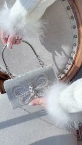 Túi xách cầm tay đá bling đẹpphù hợp đi chơi tiệc tùng sang trọng và nổi bật