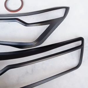 Cover Garnish Lampu Depan Mobil Daihatsu Rocky 2021 Hitam