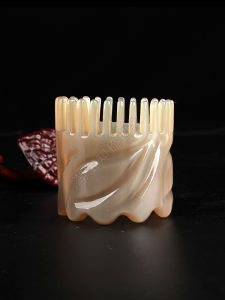 Natural Buffalo Horn Hair Washing Comb Pure Massage Anti-Hair Loss Wide Toothed Scalp Scrubbing Comb Family Personal Care Tool