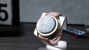 AMOLED Womens Smart Watch 1.32 Inch 466*466 Screen HD Bluetooth Call Heart Rate Blood Oxygen Monitoring Sports Mode Smartwatch