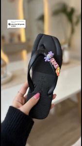 Cute Womens Flip-Flops Dormitory & Bathroom Slippers – Outdoor Garden Anti-Slip Waterproof Cartoon Flat Sandals Anti-Slip Waterproof Comfortable Slippers for Everyday Wear