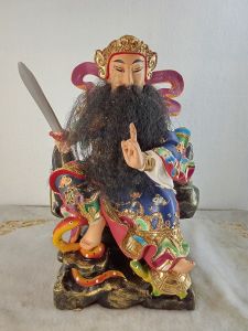 องค์เจ้าพ่อเสือขนาดสูง8นิ้วงานเรซิ่นหนวดจริงราคาองค์ละ1350บ. ขนาด 11*10*21ซม.