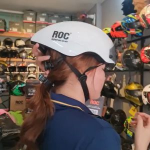 Mũ bảo hiểm thể thaoMũ xe đạp ROC R18 màu trắng