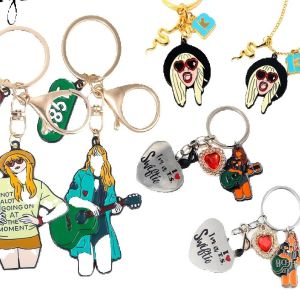 Lover Idol Keychain Star Singer Swifts Guitar Music Keyring Car Key Holder for Men Women Backpack Party Fans Accessories Gifts
