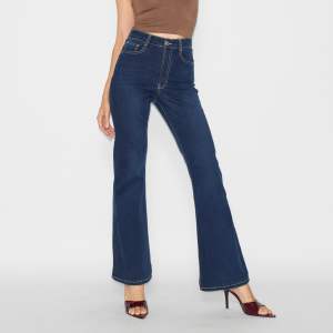 Aevelyn Jeans กางเกงยีนส์รุ่น Bowky Midnight Blue High Waist Flare Jeans Premium Japanese Denim