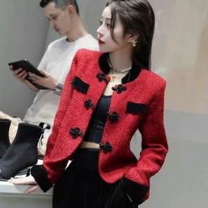 Red Short Coat Christmas New Year Womens Style Quilted Outerwear Elegant A-Line Silhouette High-End Feel Top Ladies Fashion