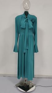 VGH Spliced Appliques Ruched Dresses untuk wanita separuh kolar tinggi Flare Sleeve pinggang tinggi Split paha pakaian pepejal pakaian wanita