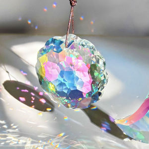 Sun Catcher Crystal Heart Moon Prism Light Shadow Rainbow Childrens Room Decoration Wind Bell Creative Home Decor Accessories