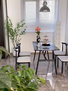 Solid Wood Dining Table Set With 4/6 Seaters Heavy Duty Space Saver NordicTable And Chair Set For Restaurant