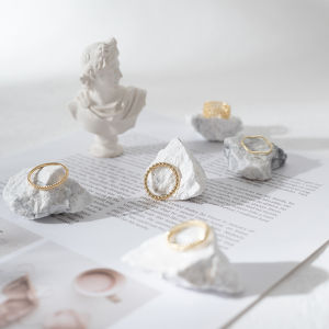 INS Style Jewelry Photo Shooting Decoration Props Crystal Stone Silver Ring Cosmetics Photography Background Props