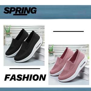 LiShops นิวคอลเล็คชั่น รองเท้าผ้าใบแฟชั่นผู้หญิง รุ่นใหม่ทรงสลีปออน สีสันคุมโทน ไม่หนาไม่บาง ใส่สบาย เสริมส้นเล็กน้อย พอน่ารักๆ แมทช์ง่ายทรงสวยใส่กระชับรูปเท้า ราคาดี รีบจัดเลยมีของพร้อมส่ง