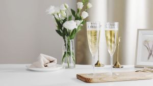 【Local Stock】 50pcs, disposable champagne glasses plastic goblets transparent plastic champagne glasses
