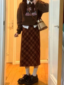 Red Plaid A-Line Midi Skirt Wide Waist Cotton Woolen Fabric Pear Shaped Body Slimming Hip Covering American Style Versatile Skirt
