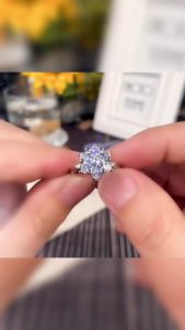 Huitan 5 Lines Crystal Cubic Zirconia Rings Women for Wedding Simple Stylish Design Luxury Trendy Female Rings Sparkling Jewelry