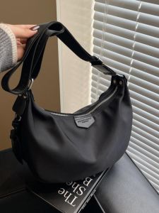 Fashionable Oxford Cloth Sports Mini Bag Womens Crossbody Dumpling Bag Casual Simple Style Soft Polyester Lining Zipper Closure