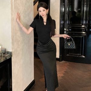 ชุดเดรสยาวทรงเข้ารูปสไตล์จีนใหม่ ฤดูร้อนปี 2024 ชุดเดรสยาวลำลองสำหรับวันหยุดสำหรับผู้หญิงวัย 25-35 ปี