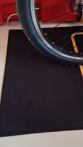 พรมมอเตอร์ไซค์ สําหรับรถจักรยานยนต์ พรมปูพื้น กันลื่น ขนาด 50x160ซม เหมาะสําหรับรถจักรยานยนต์ส่วนใหญ่