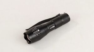 Senter LED Cree XM-L T6 2000 Lumens - E17 - Black