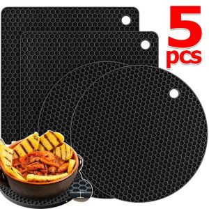 5pcs Silicone Pot Pad / Resistant Non-Slip Circle Mat / Square Table Mats / Honeycomb Insulation Microwave Pad Holder