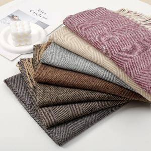 ผ้าพันคอขนสัตว์ปลอมขนแกะทรงยาวสไตล์ฤดูใบไม้ร่วง/ฤดูหนาวสำหรับผู้หญิง ผ้าคลุมไหล่แบบมีหัวเข็มขัดแบบลำลอง สไตล์เรียบง่าย แฟชั่น หลากหลาย