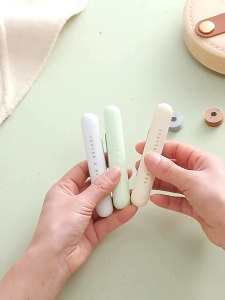 Dụng Cụ Xỏ Chỉ Kim Khâu Cắt Chỉ 2 Trong 1 Giao-NIEVE