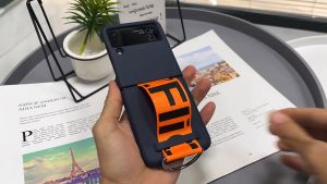 Z Flip 7/6/5/4/3 Protective Strap Wristband Phone PC Cover Casing ZFlip3 ZFlip4 ZFlip5 ZFlip6 ZFlip7