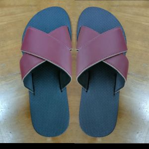 รองเท้าแตะชาย ทำด้วยวัสดุ อย่างดีมาตรฐาน  ราคาถูก
