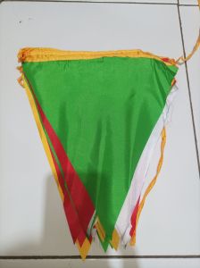 Bendera segitiga/rantuy/renceng isi 5 pcs- total panjang 25 meter