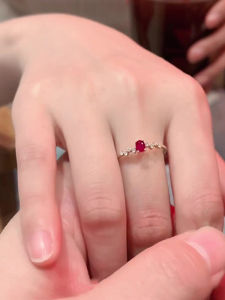 Elegant Vintage Blood Red Ring for Women Sparkling Unique Design Couples Ring Luxury Feel Freshly Released Online Exclusive