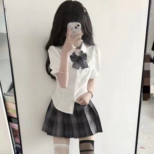 สลิมมิ่งแขนฟองความปรารถนาอันบริสุทธิ์สไตล์ญี่ปุ่นมหาวิทยาลัยลมของผู้หญิง JK เครื่องแบบแขนสั้นปรับแต่งเสื้อเชิ้ตและชุดกระโปรง