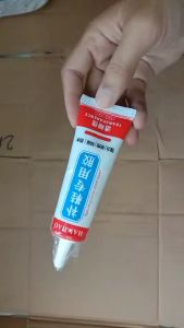 Lem Power Perekat Sepatu / Tas / Sendal / Helm 60 ml Kuat + Amplas Kertas Bulat