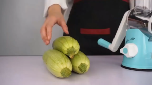 Multifunctional 3 In 1 Manual Vegetable CutterPotato Rotary Grater Kitchen Accessories Fruit Chopper