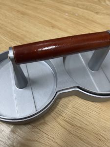 MONZA  ที่กดเนื้อ ที่ทับเนื้อ  แม่พิมพ์สำหรับทำเบอร์เกอร์/สเต็ก แบบ 2 ช่อง No.Y2167