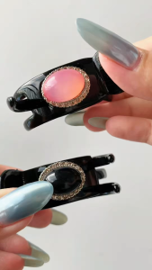 Kẹp tóc càng cua 3 chấu đính đá oval nhiều màu phong cách thanh lịch tối giản Hàn Quốc Modleaf Oval Crystal Clip