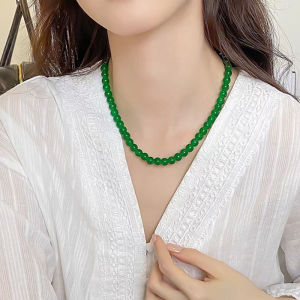 New Chinese Style White Enhancing Green Beaded Necklace Womens Fashion Jewelry Lockbone Chain Crystal Pendant Mixed Material