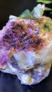 🇲🇾100%Top grade watermelon tourmaline & #siberite gem raw stone🔮天然上品原矿水晶 ➡西伯利亚 （紫碧玺）🍉西瓜碧玺 天然鲜红色翠绿色粉嫩粉碧玺内红外绿色条状碧玺原矿共生在一起   🆓附送: 定制底座 Tourmaline Plateau Mineral: Height: 13cm Width: 11.5x8cm Net Weight: 1.5kg Including Base - Height: 16.5cm Base
