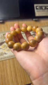 Vòng gỗ Đàn Hương cao cấp size 16ly mùi thơm ngọt - sang phong thuỷ tài lộc bình an