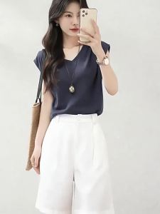 XIANGHOUMINCHU | Minimalist White Linen Shorts