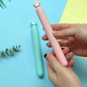 Vaka.shop หวีพร้อมฝาปิด หวีเล็กขนาดเล็กและพกพาสะดวก ได้ทำความสะอาดง่ายและกันฝุ่น