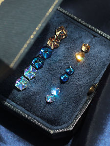 S Home Cube Crystal Whole Body 925 Silver Stud Earrings Bermuda Blue Gold Magic Color Square Sugar Sterling Silver Earrings Mosquito Coil Ear Clip