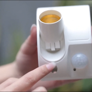 Đui Đèn Cảm Biến Rạng Đông ĐCB01.PIR E27/300W – Bật Tắt Tự Động Không Cần Công Tắc!