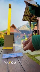 Akrilik Tempat QRIS/ Barcode A6 2mm kaki segitiga dengan cetakan logo all payment