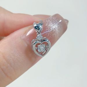 LAZO DIAMOND Dangling Hearts Dancing Diamond Pendant in 9k White Gold