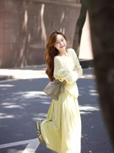 Tea Series Wear Autumn Clothes Matching a Set of Plus Size Plus Size Ladies Long Sleeves Knitting Tops High Waist Skirt Two-piece Set