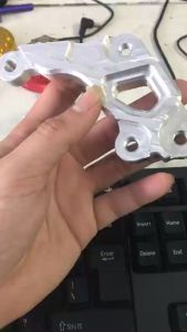 Pát trước lead 2piston đối xứng đĩa 220mm