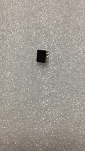 (2 con) ICE3BR0665J DIP8